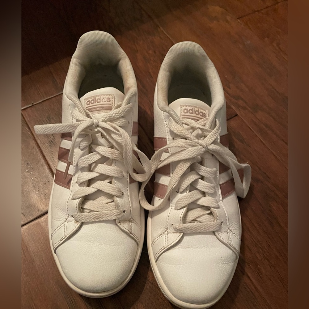Adidas grand court sneakers